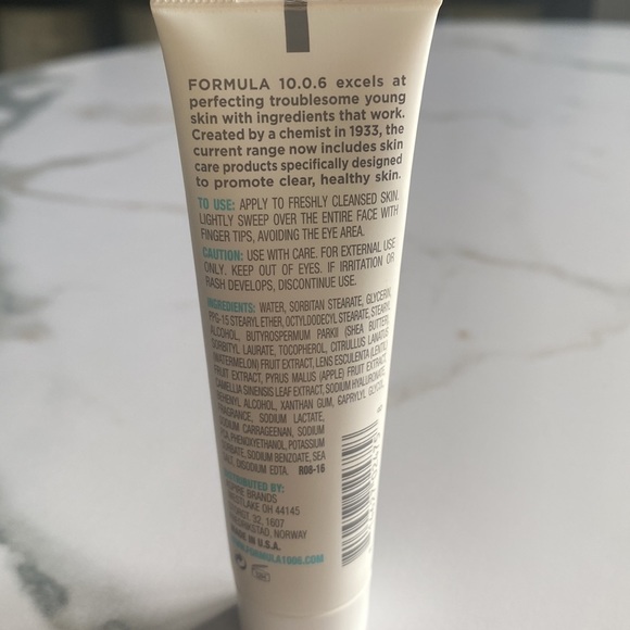 Formula 10.0.06 Thirst No More Moisturizer with fruit complex and white tea - Picture 3 of 4